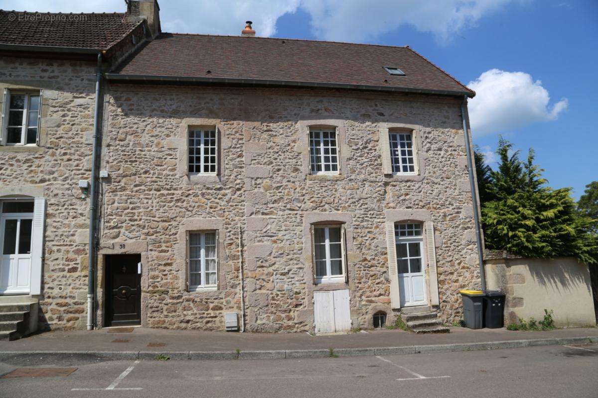 Maison à AUTUN