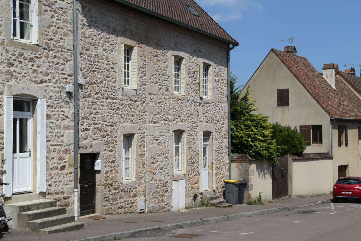 Maison à AUTUN