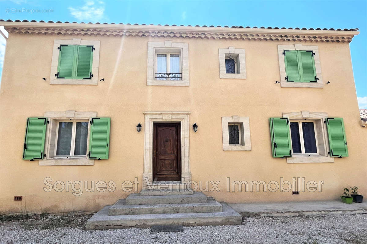 Maison à L&#039;ISLE-SUR-LA-SORGUE