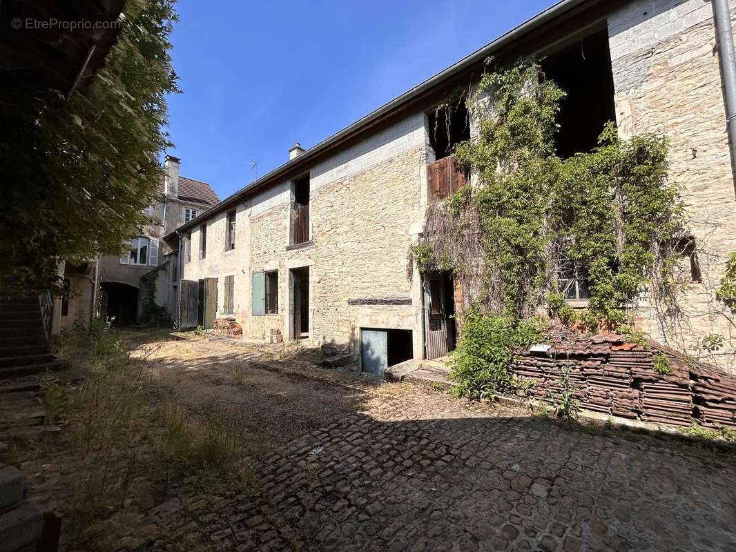 Maison à BEAUNE