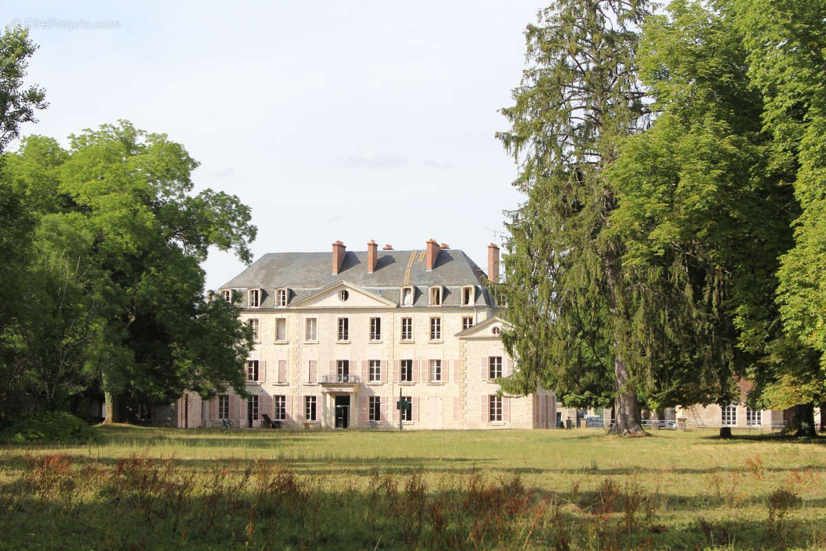 Maison à L&#039;ISLE-SUR-SEREIN