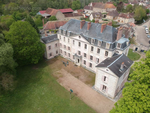 Maison à L&#039;ISLE-SUR-SEREIN