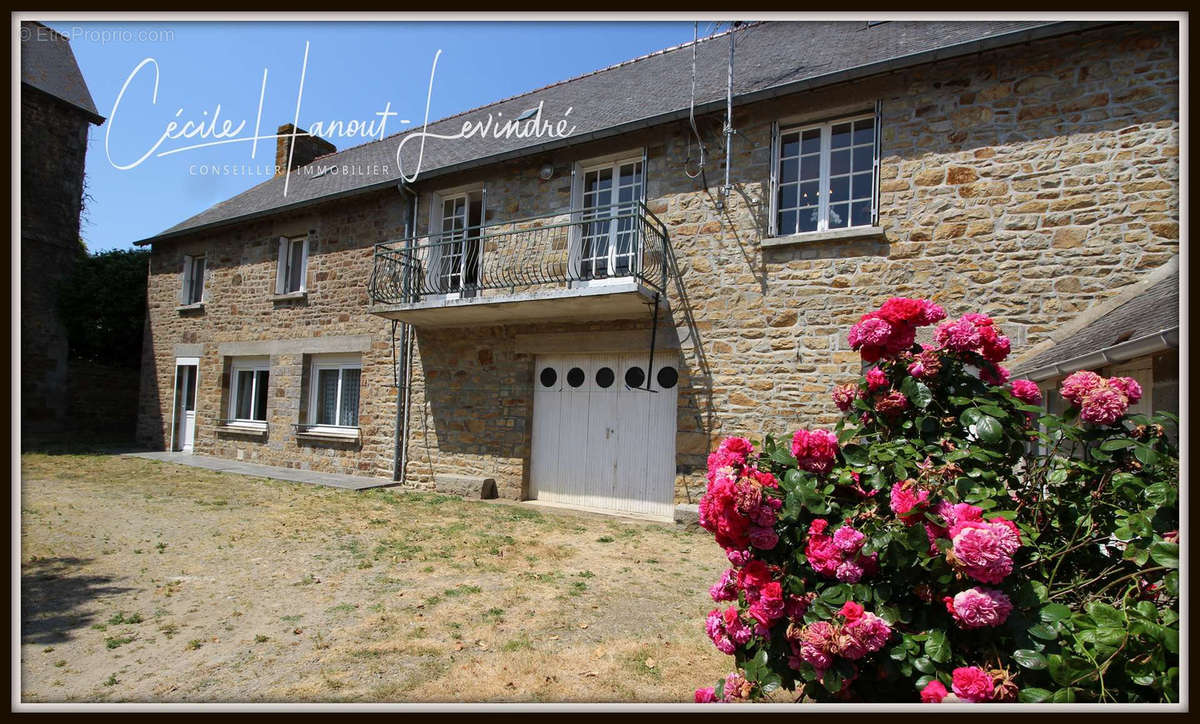 Maison à PLEINE-FOUGERES