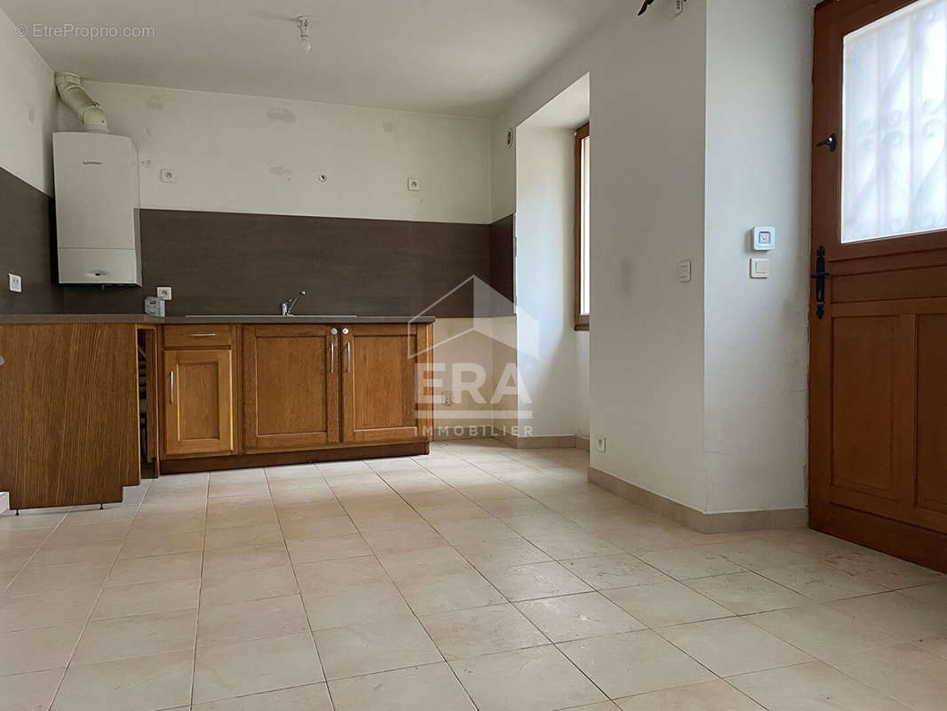 Appartement à SAINT-GERMAIN-LES-CORBEIL