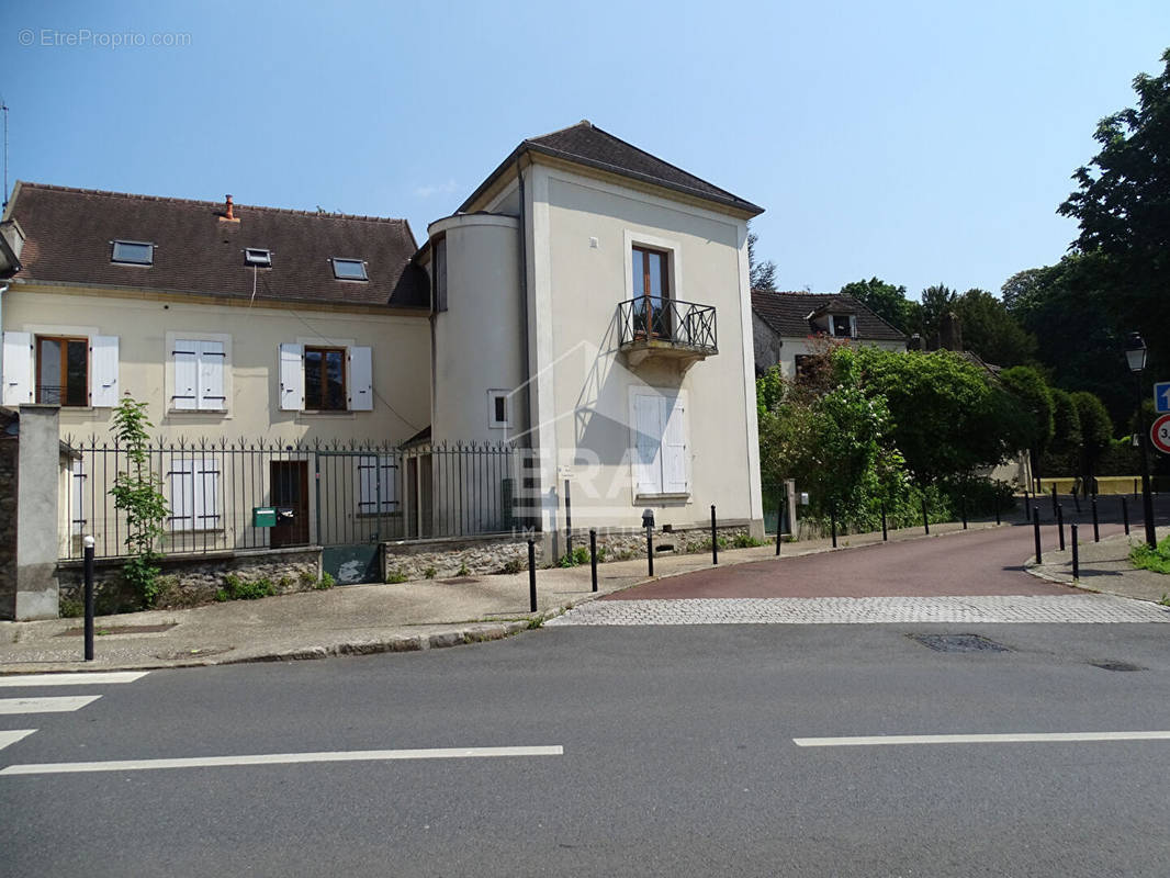 Appartement à SAINT-GERMAIN-LES-CORBEIL