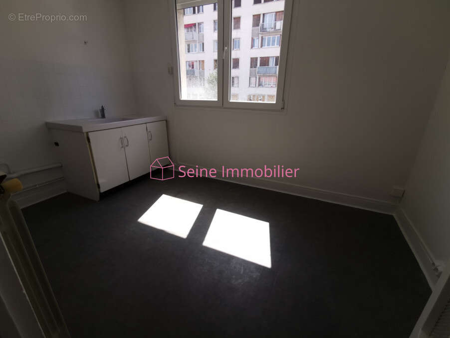 Appartement à VITRY-SUR-SEINE