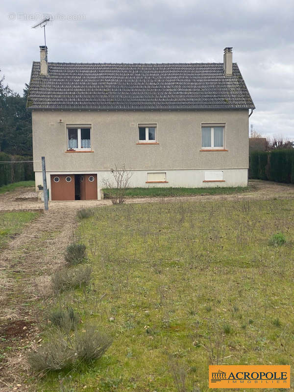 Maison à POILLY-LEZ-GIEN