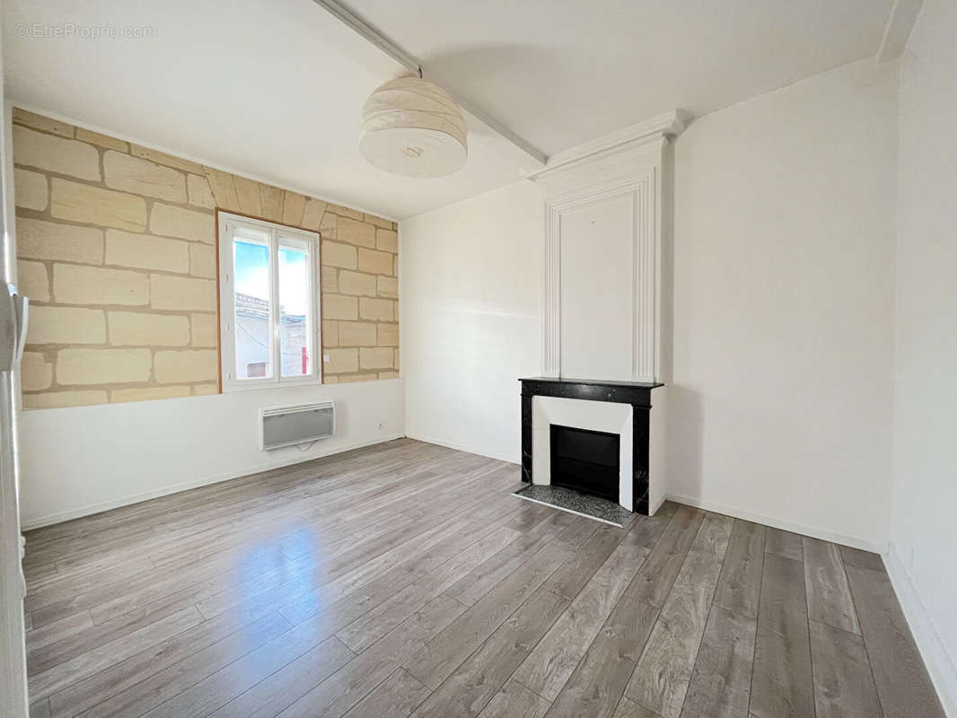 Appartement à BOURG