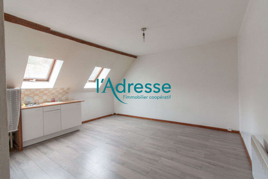 Appartement à OINVILLE-SUR-MONTCIENT