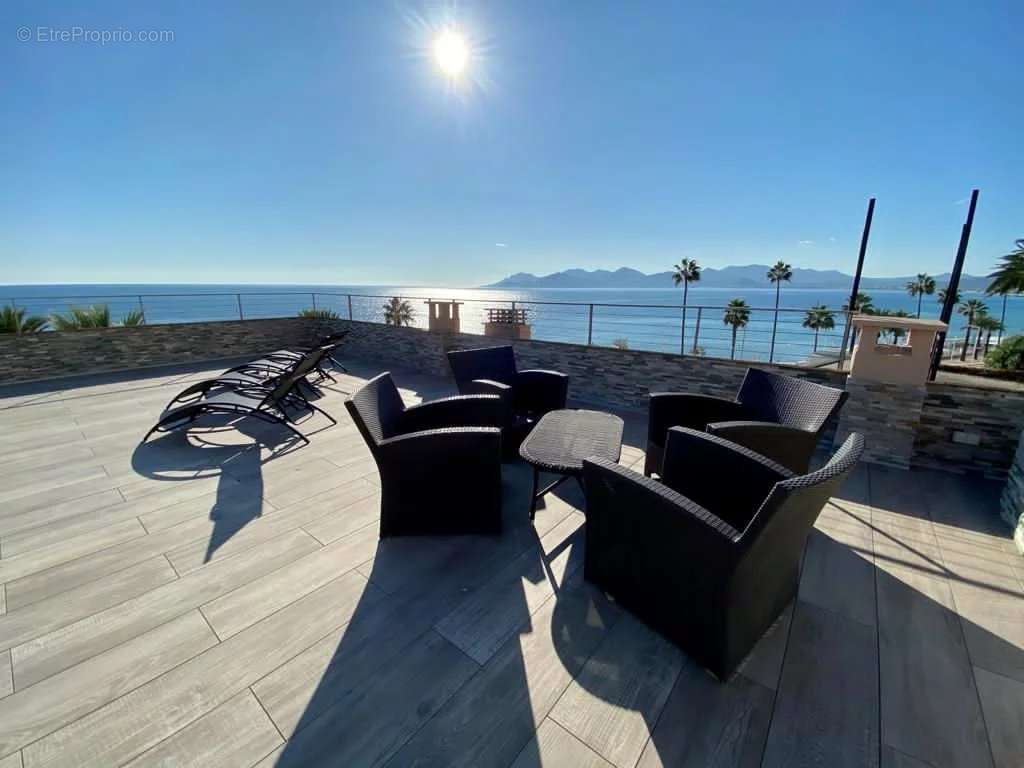 Appartement à CANNES