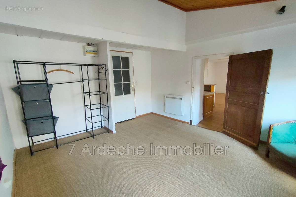 Appartement à AUBENAS