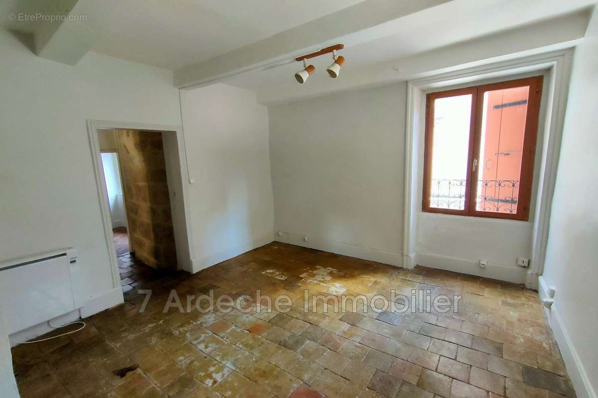 Appartement à AUBENAS