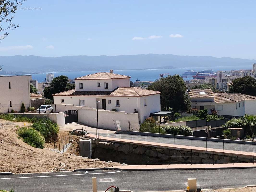 Terrain à AJACCIO