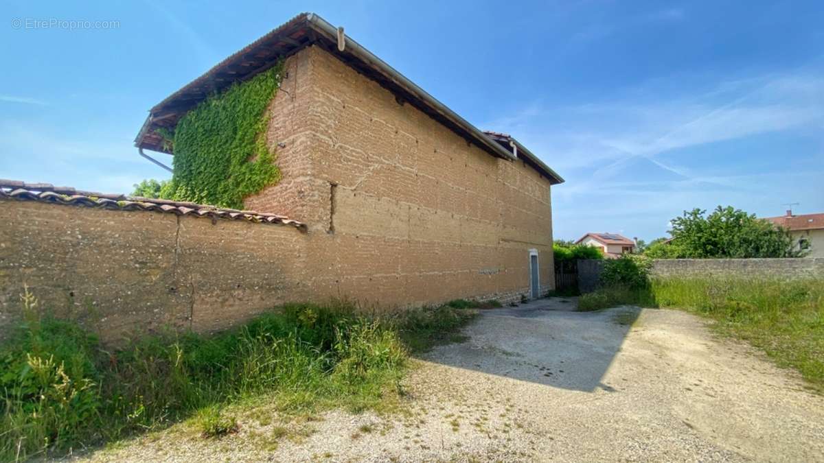 Maison à SAINT-ETIENNE-DE-SAINT-GEOIRS