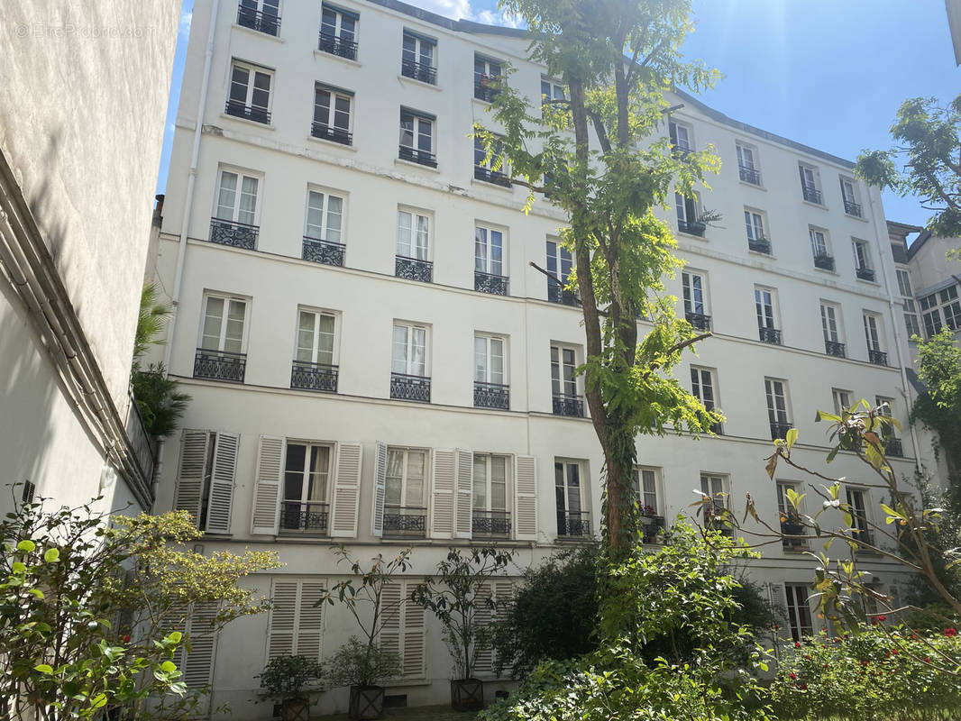 Appartement à PARIS-6E