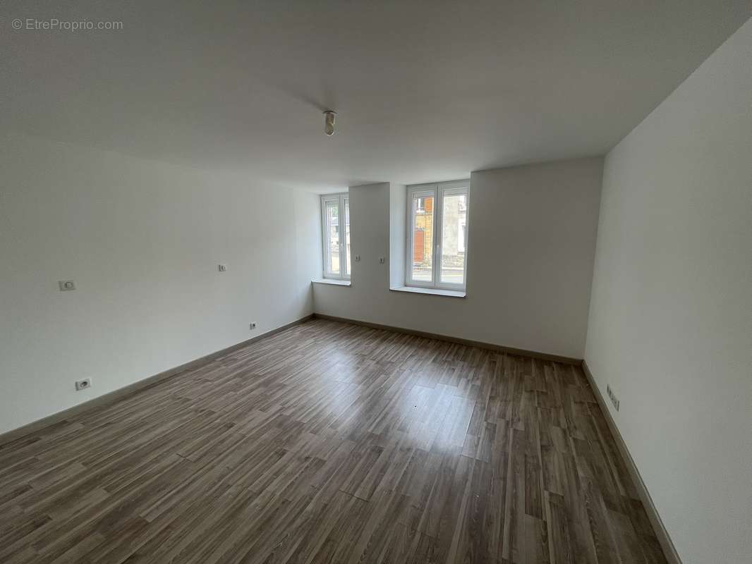 Appartement à CHARLEVILLE-MEZIERES