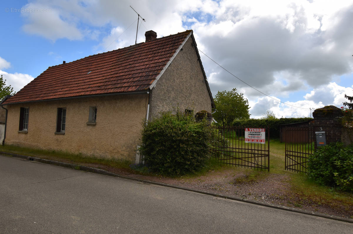 Maison à FONTENAY-SUR-EURE