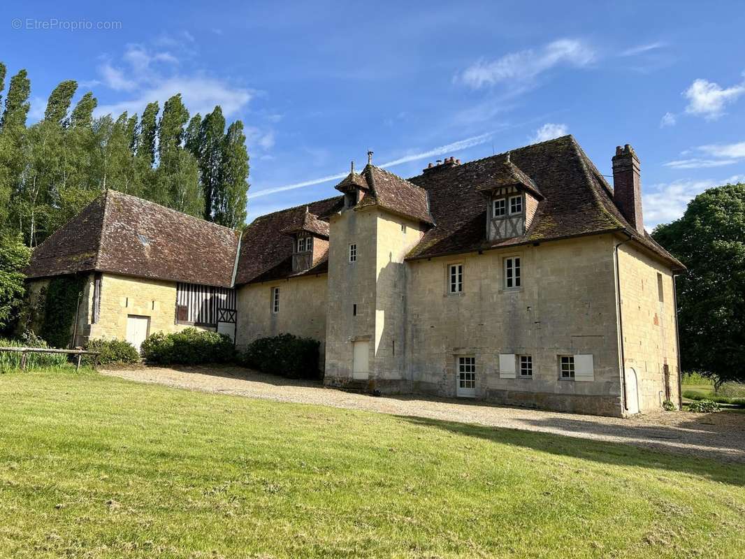 Maison à PONT-L&#039;EVEQUE