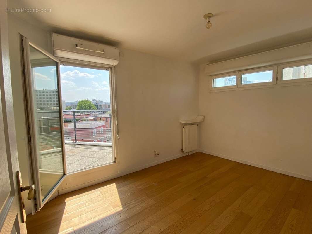 chambre 2 sur terrasse + dressing - Appartement à MONTREUIL