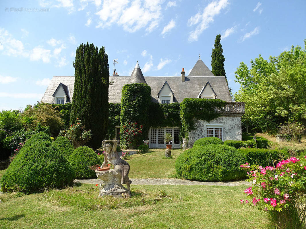 Autre à BEAULIEU-LES-LOCHES