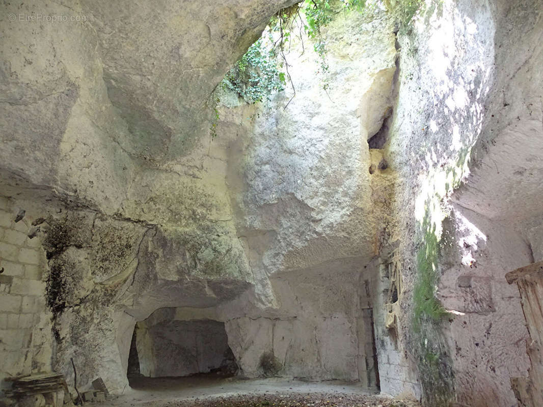 Autre à BEAULIEU-LES-LOCHES