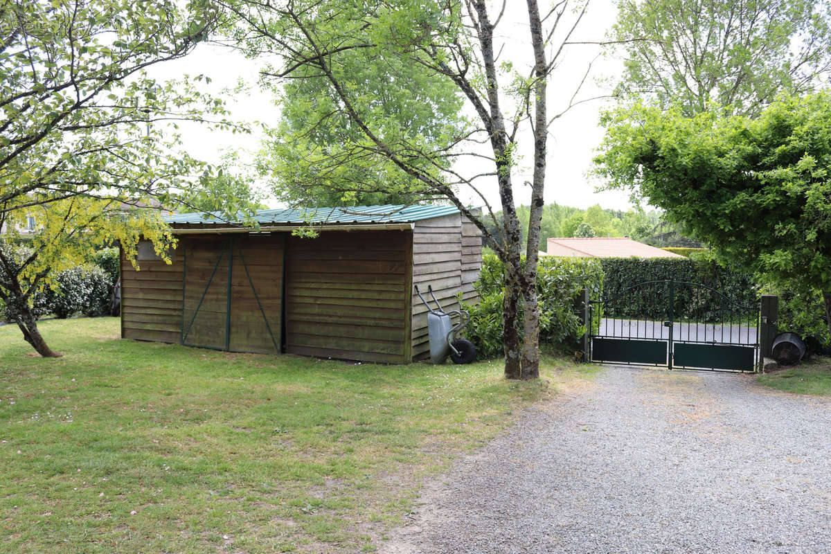 Terrain à LEGE