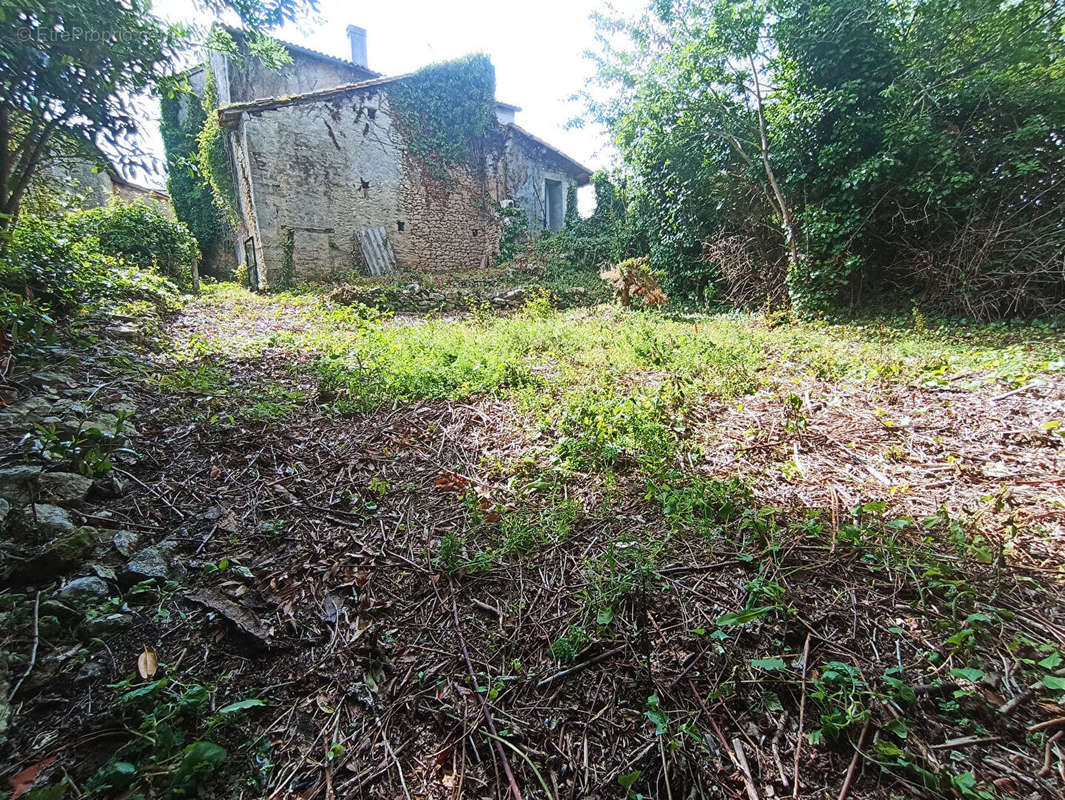 Maison à CONDAC