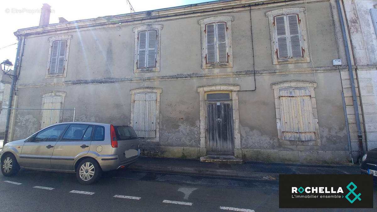 Maison à ANGOULINS