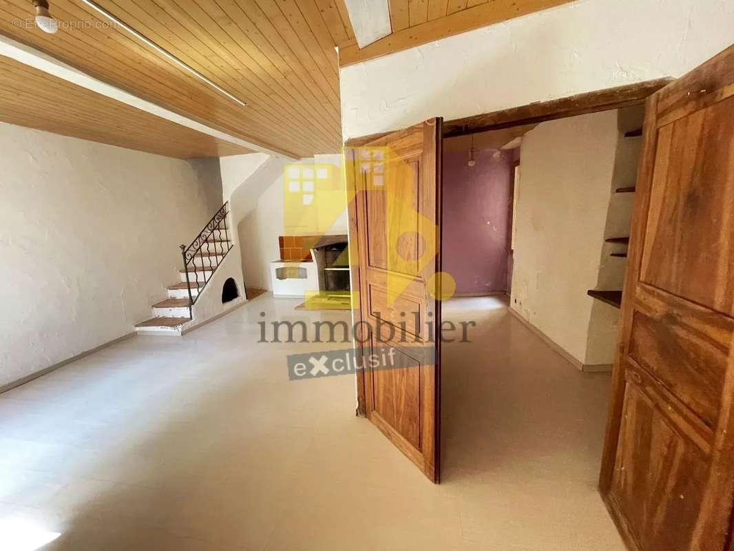 Appartement à FAYENCE