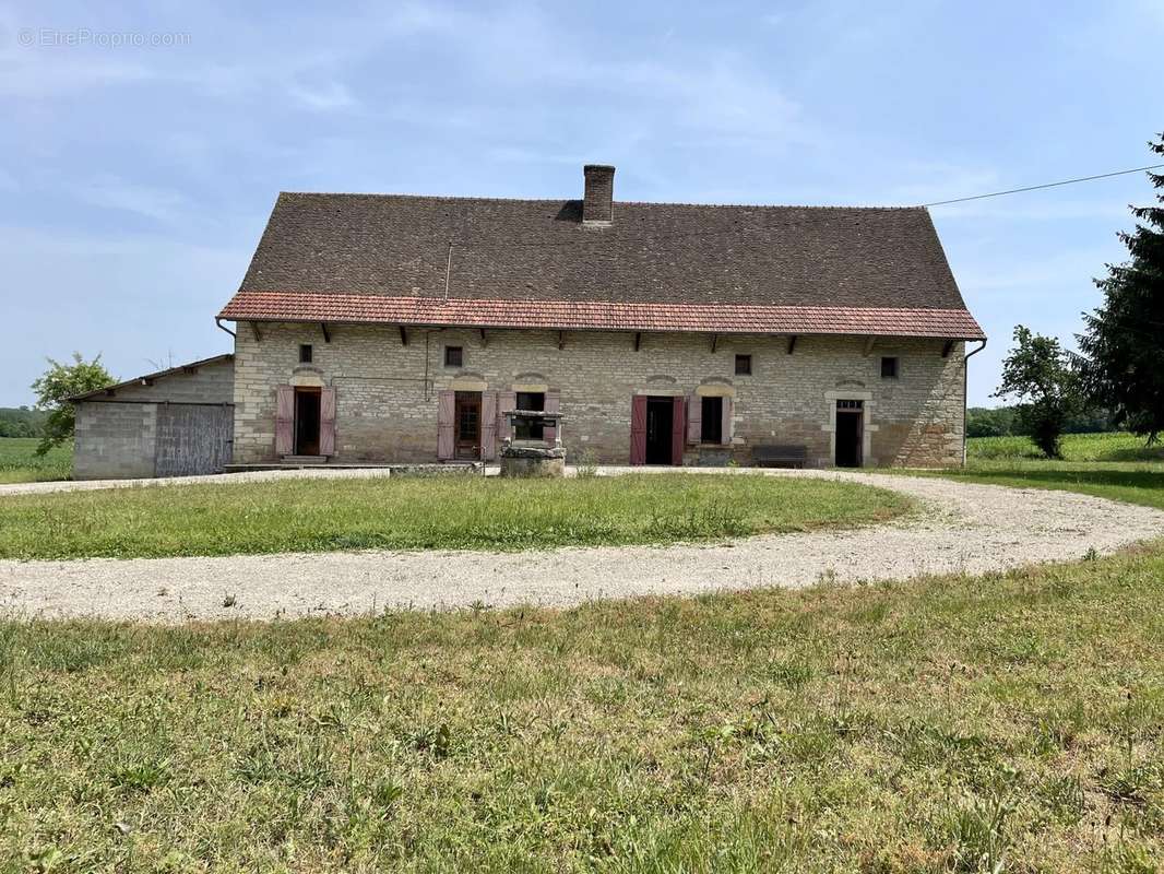 Maison à LOUHANS