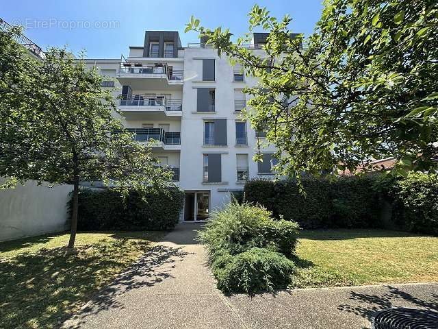 Appartement à MAISONS-ALFORT