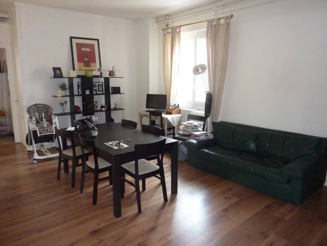 Appartement à BOURGOIN-JALLIEU