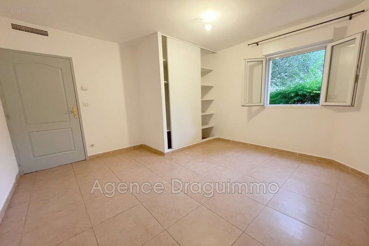 Appartement à DRAGUIGNAN