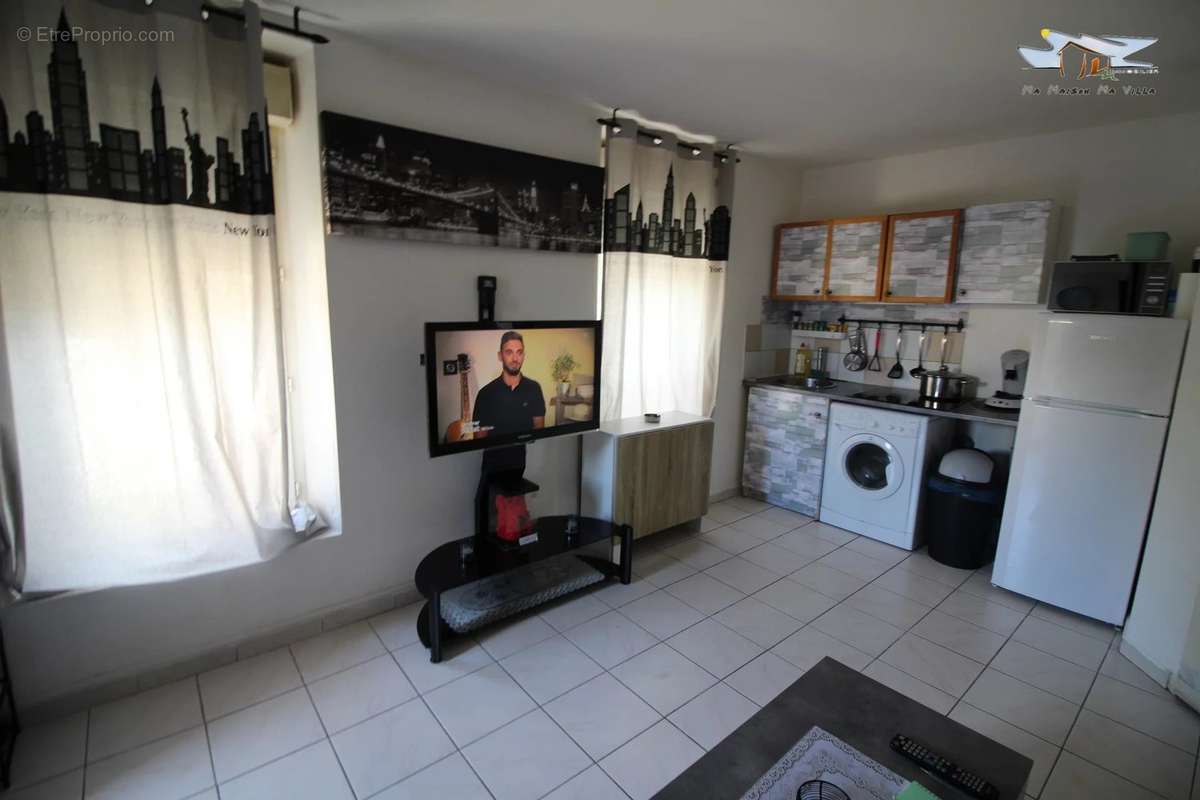 Appartement à MARSEILLE-11E