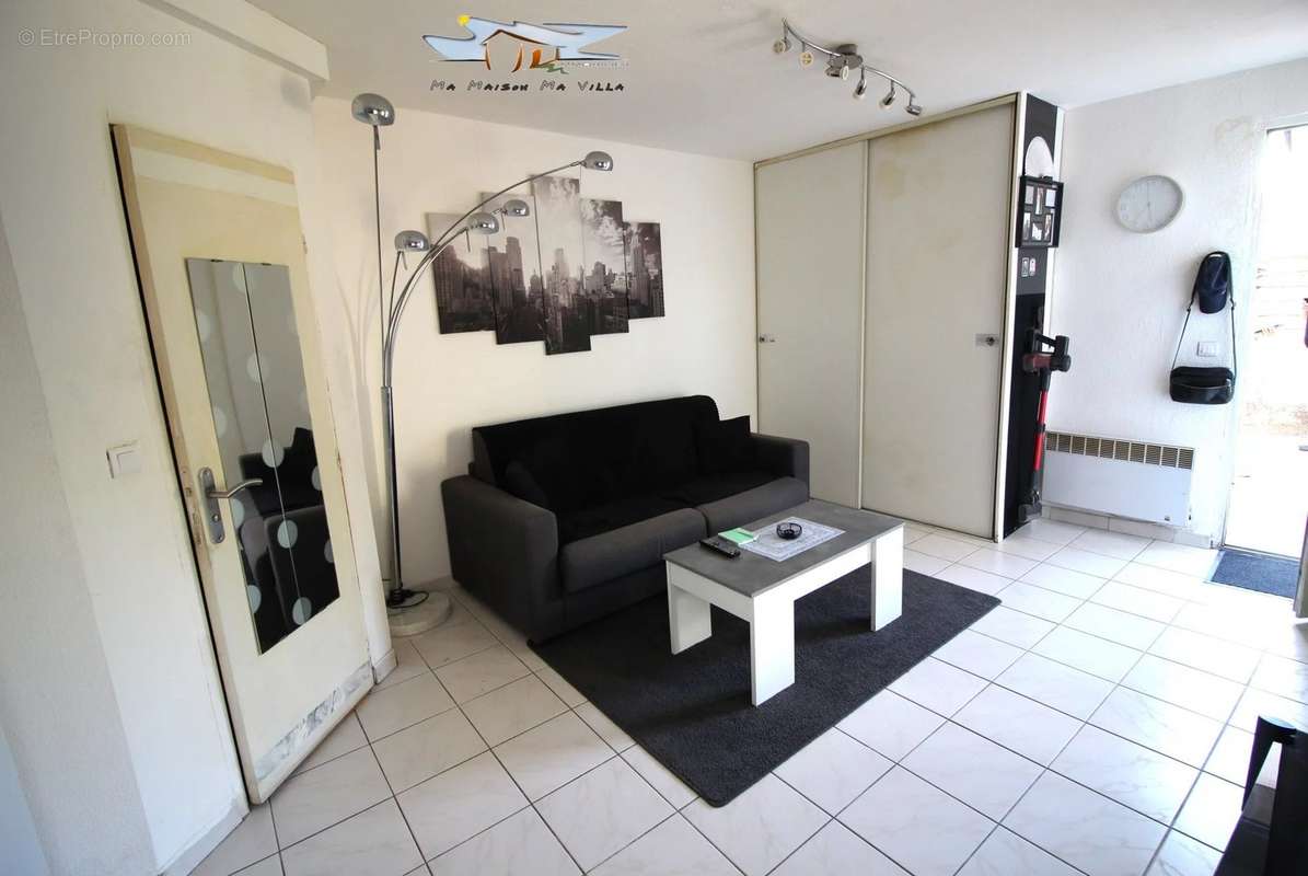 Appartement à MARSEILLE-11E