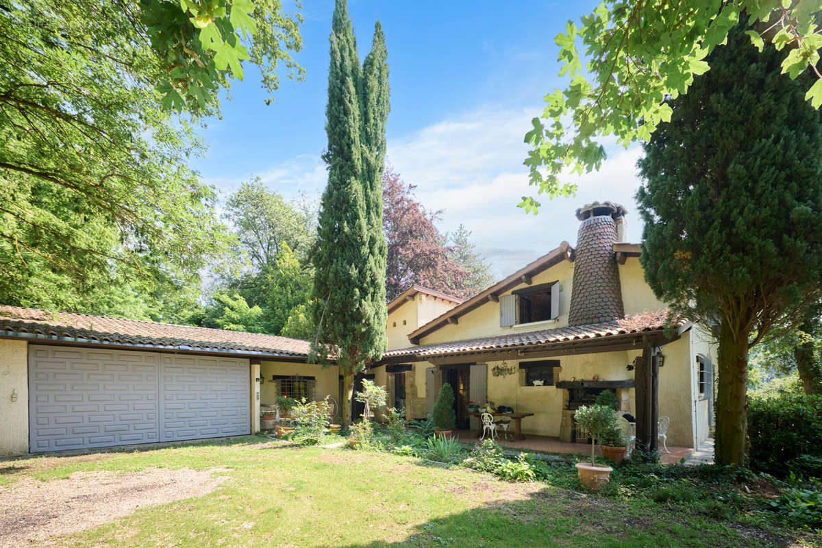 Maison à LA CHAPELLE-DE-SURIEU