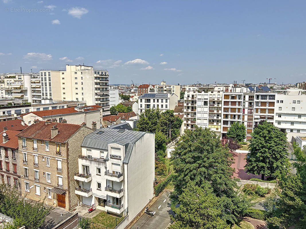 Appartement à COURBEVOIE