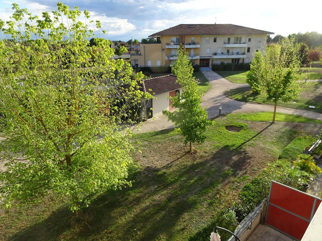 Appartement à FROUZINS