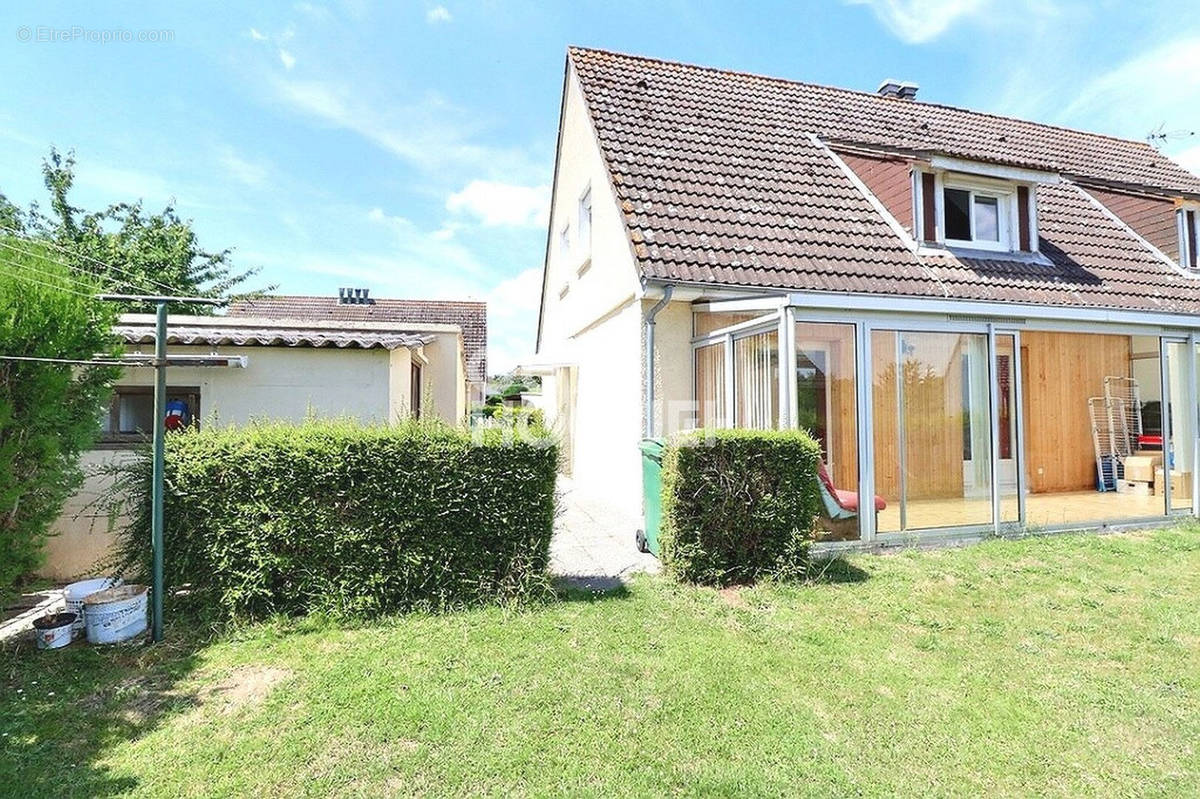 Maison à BERNAY