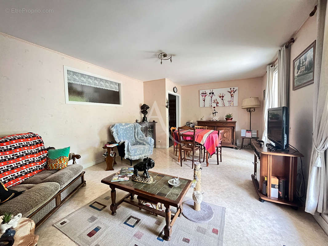 Appartement à DOURDAN