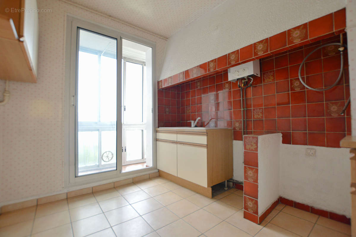 Appartement à MARSEILLE-12E