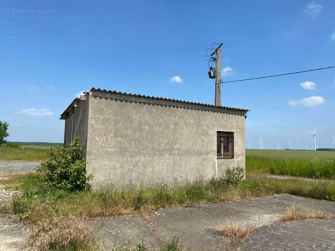 Commerce à POIX-DE-PICARDIE