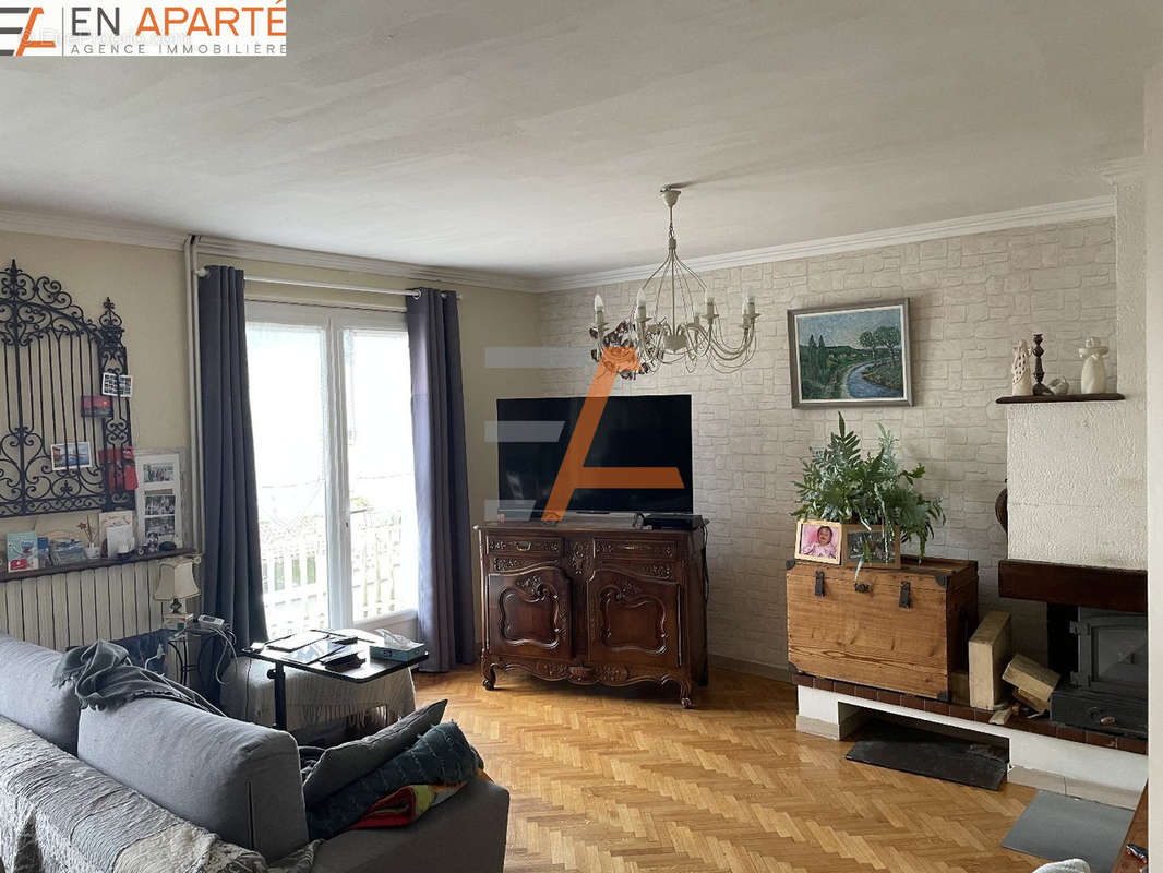 Appartement à ALLEGRE