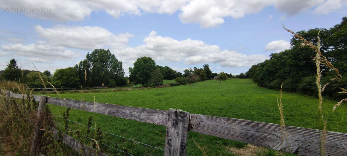 Maison à LE PIN-AU-HARAS