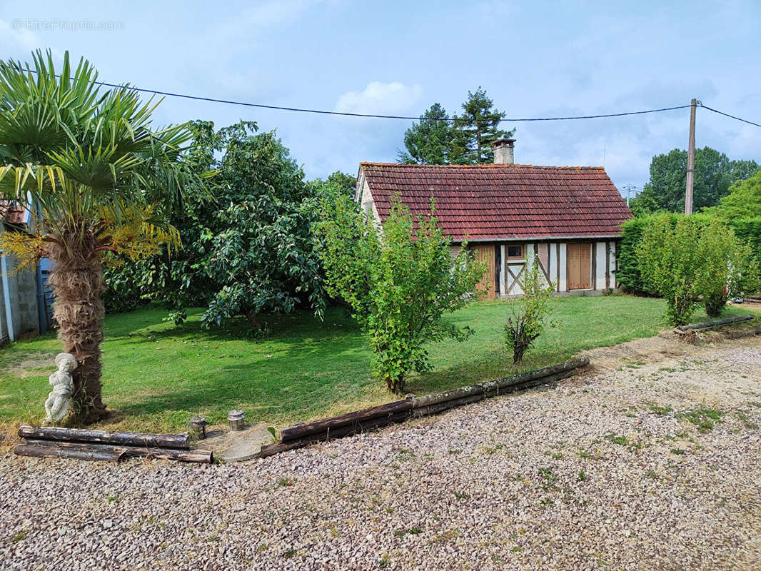 Maison à LE PIN-AU-HARAS