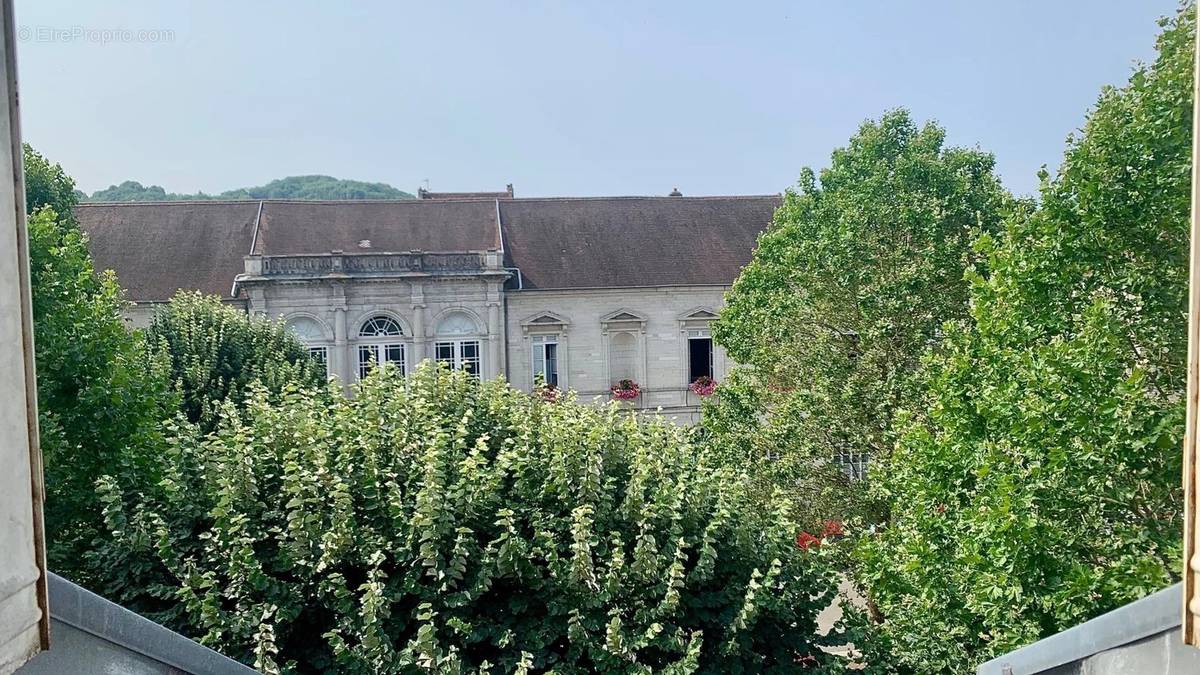 Appartement à LONS-LE-SAUNIER