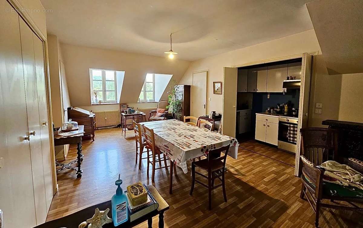 Appartement à LONS-LE-SAUNIER