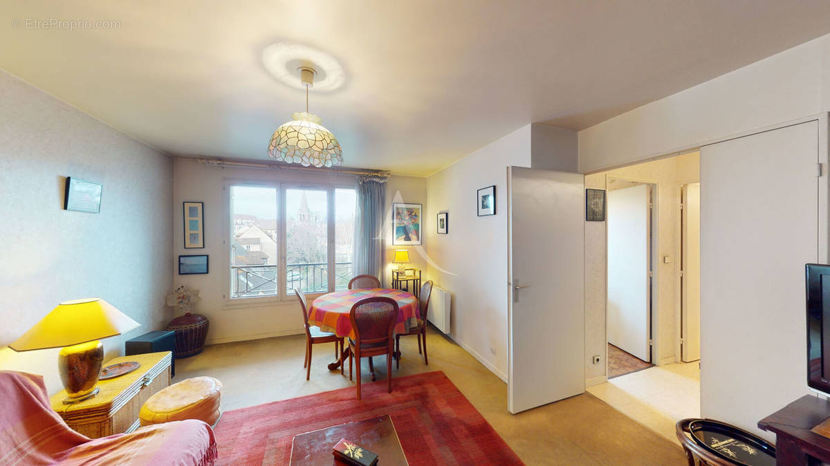 Appartement à MAISONS-ALFORT