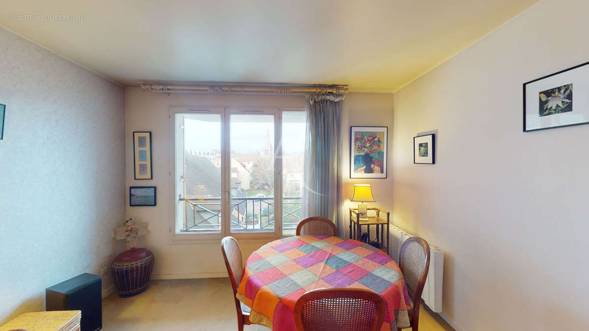 Appartement à MAISONS-ALFORT