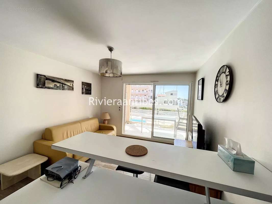 Appartement à VALLAURIS